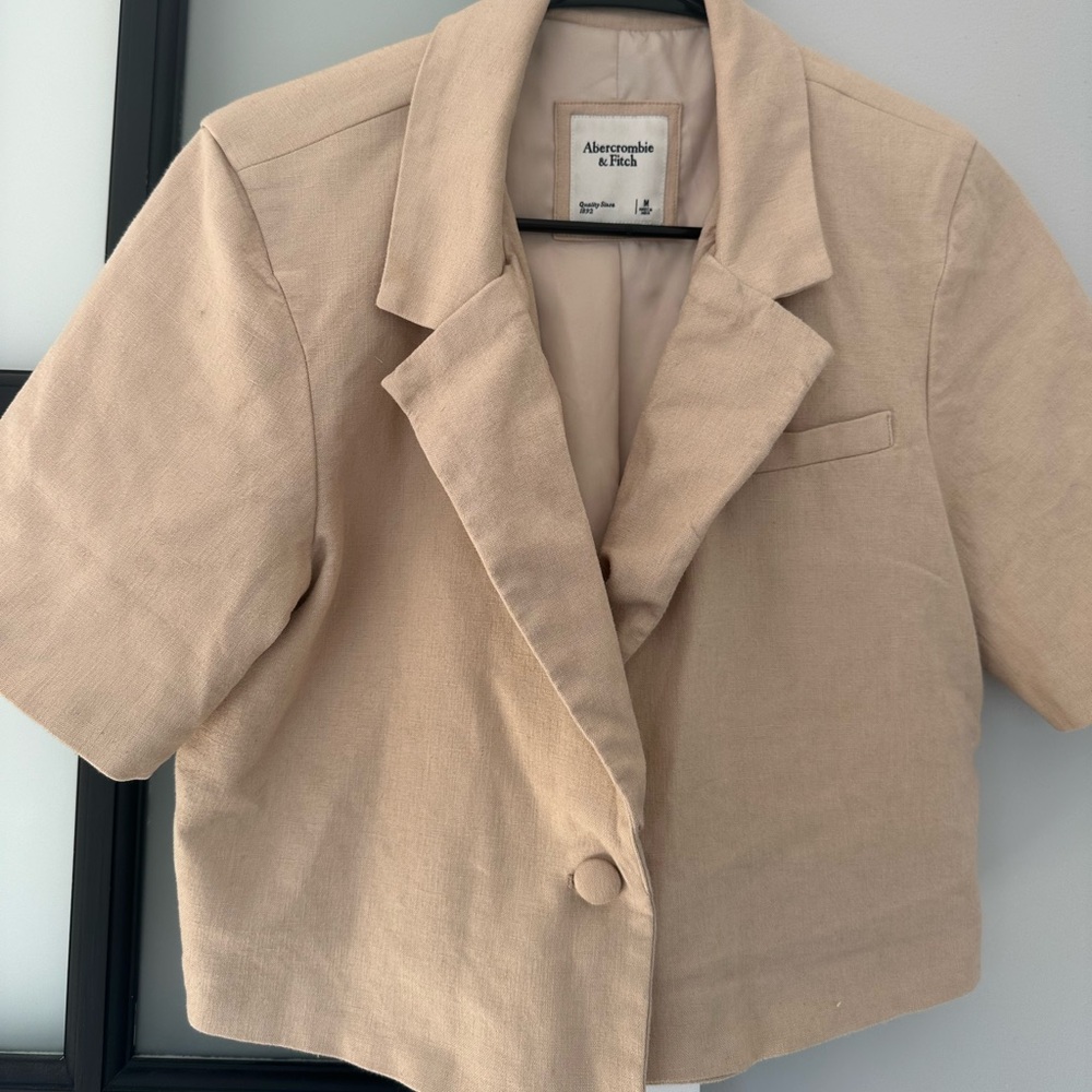 Abercrombie short sleeve blazer